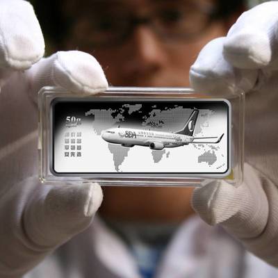 定做金银礼品 西安纯银纪念银币——企业形象策划与嘉宾馈赠的艺术